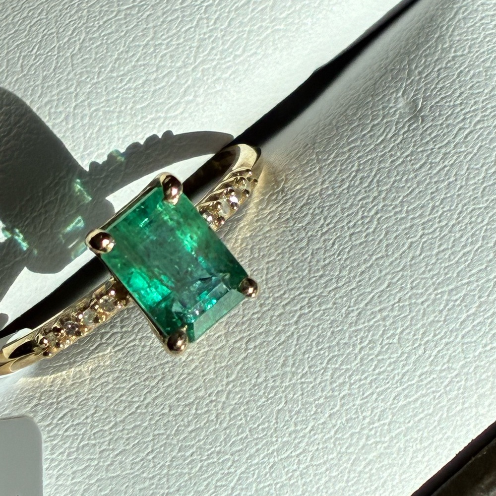 10k Gold Ring real Emerald - Picture 11 of 16